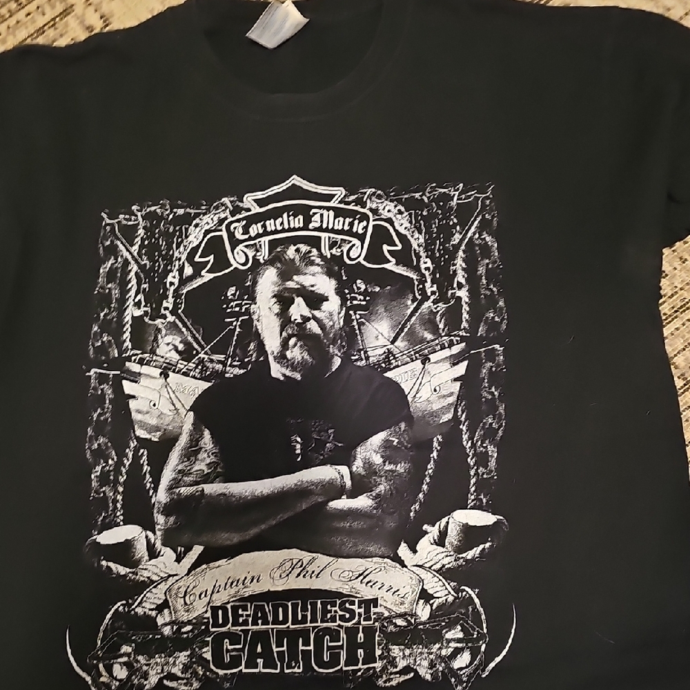 Gildan Black Short Sleeve Tee with Gothic Graphic